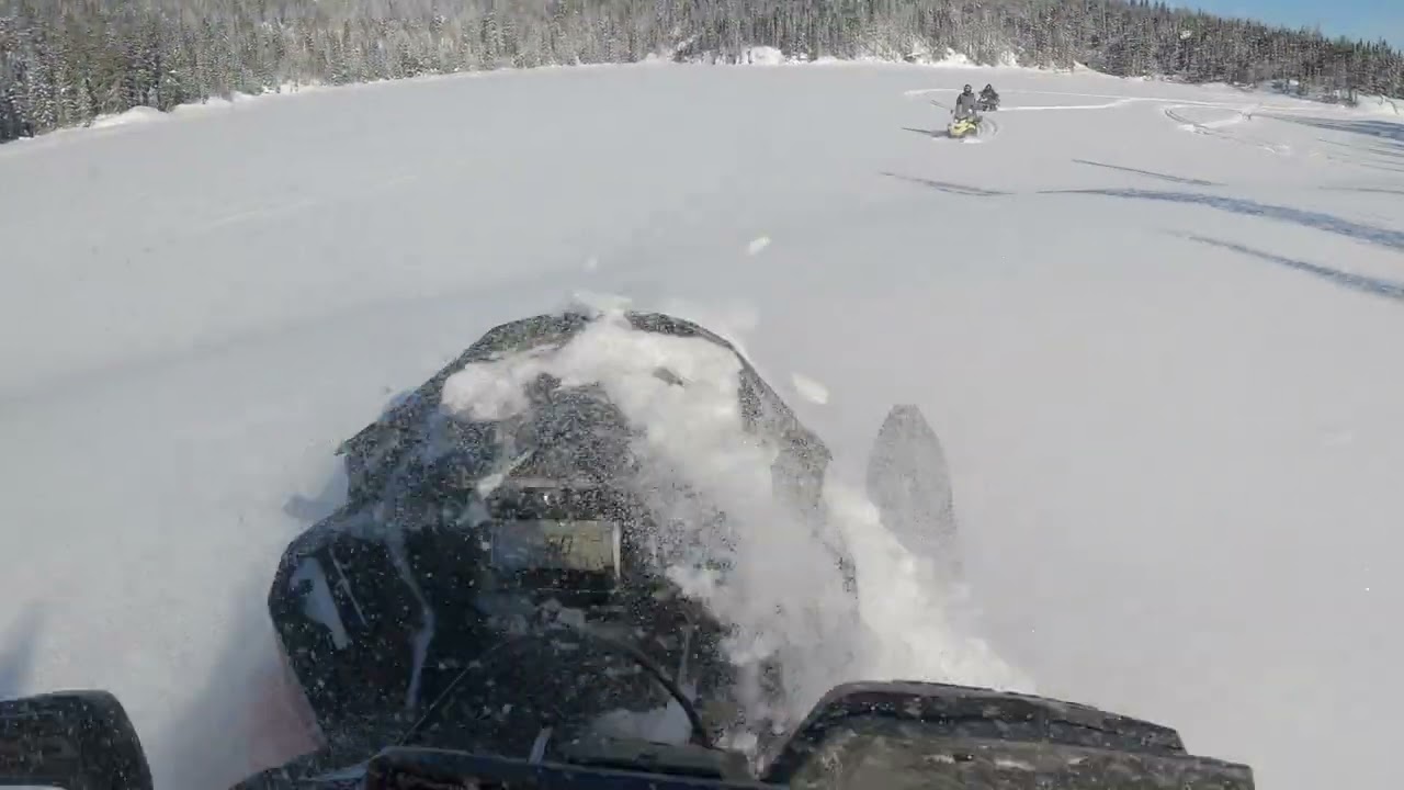 expedition 900ace turbo SWT. Ont fait decouvrir du territoire a deux nouveaux gars! belle journée!!