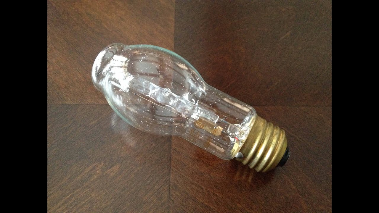 Old GE 60watt Clear Halogen Light Bulb