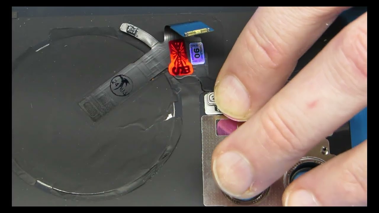 Как заменить заднее стекло на Apple iPhone 15 Pro Max, если оно сломалось