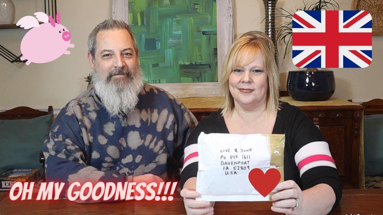A FUN LITTLE GIFT FROM A SUBSCRIBER IN THE UK | VIEWER MAIL OPENING