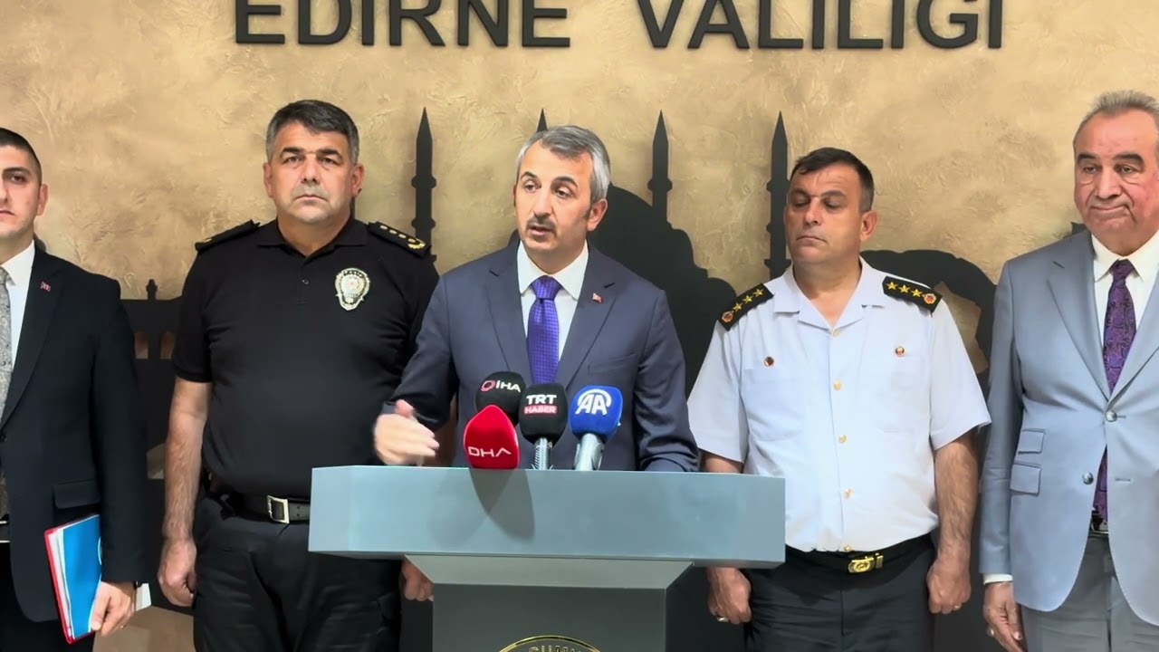 Aylık Asayiş ve Bilgilendirme toplantısı Valimiz Yunus Sezer’in başkanlığında gerçekleştirildi.