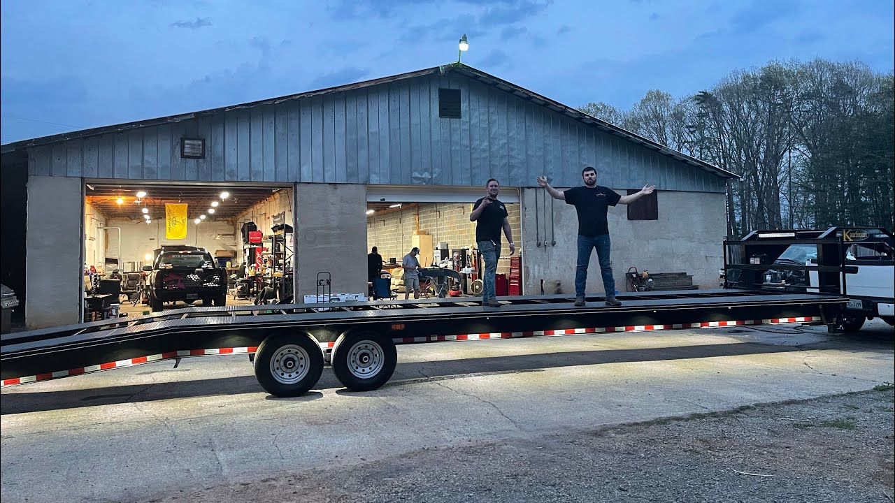 Installing Under-glow + LED Light Bars on the New Gooseneck *LED Rock Lights*