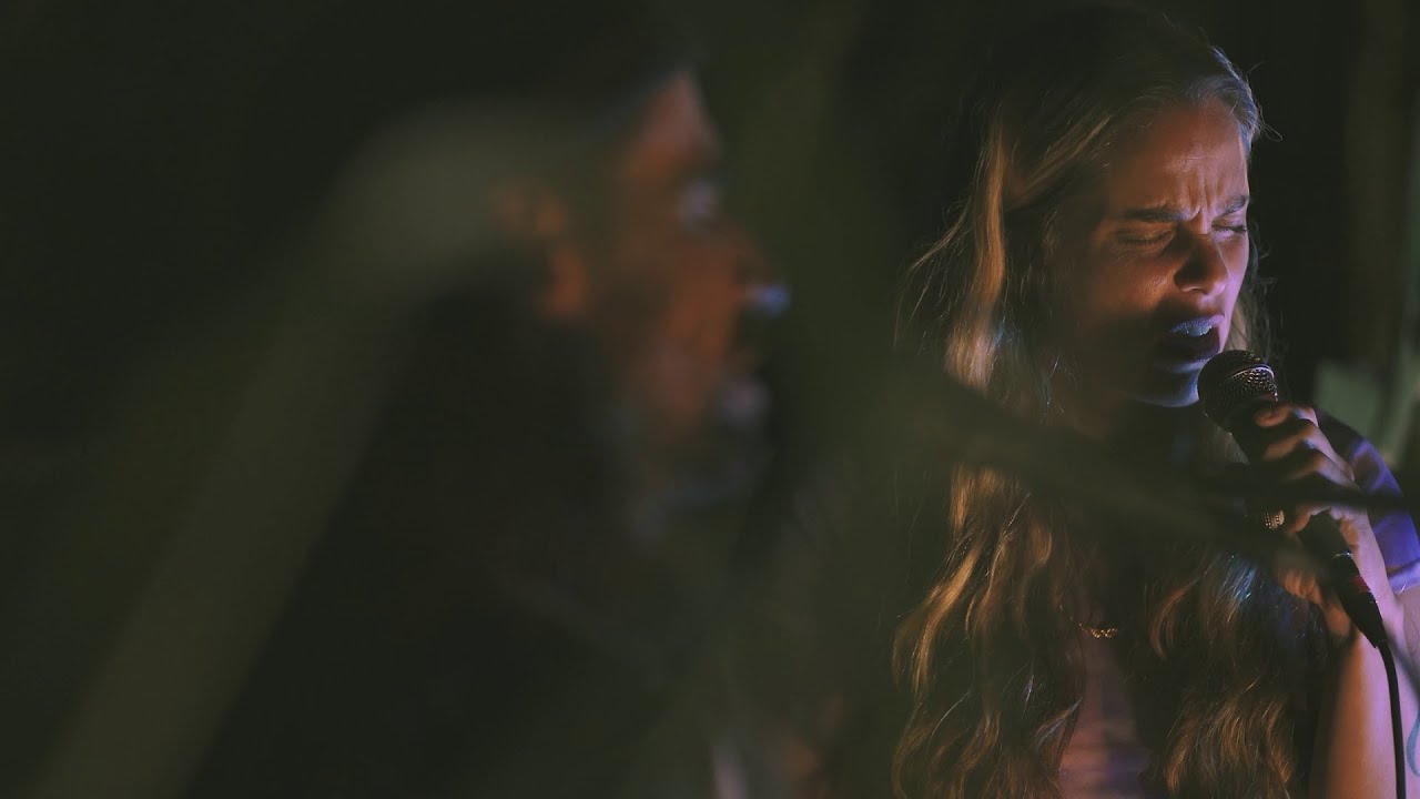 Alex Serra x Julia Ortiz - LUNA - Light Blood Ceremony
