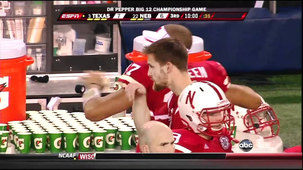How to Lose a Heisman in Ten Plays......