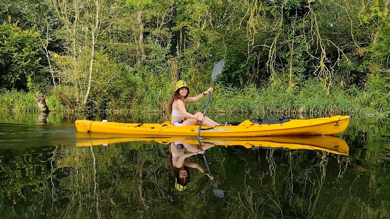 Kayaking from Beccles to Geldeston Locks For A Sunday Afternoon Pint