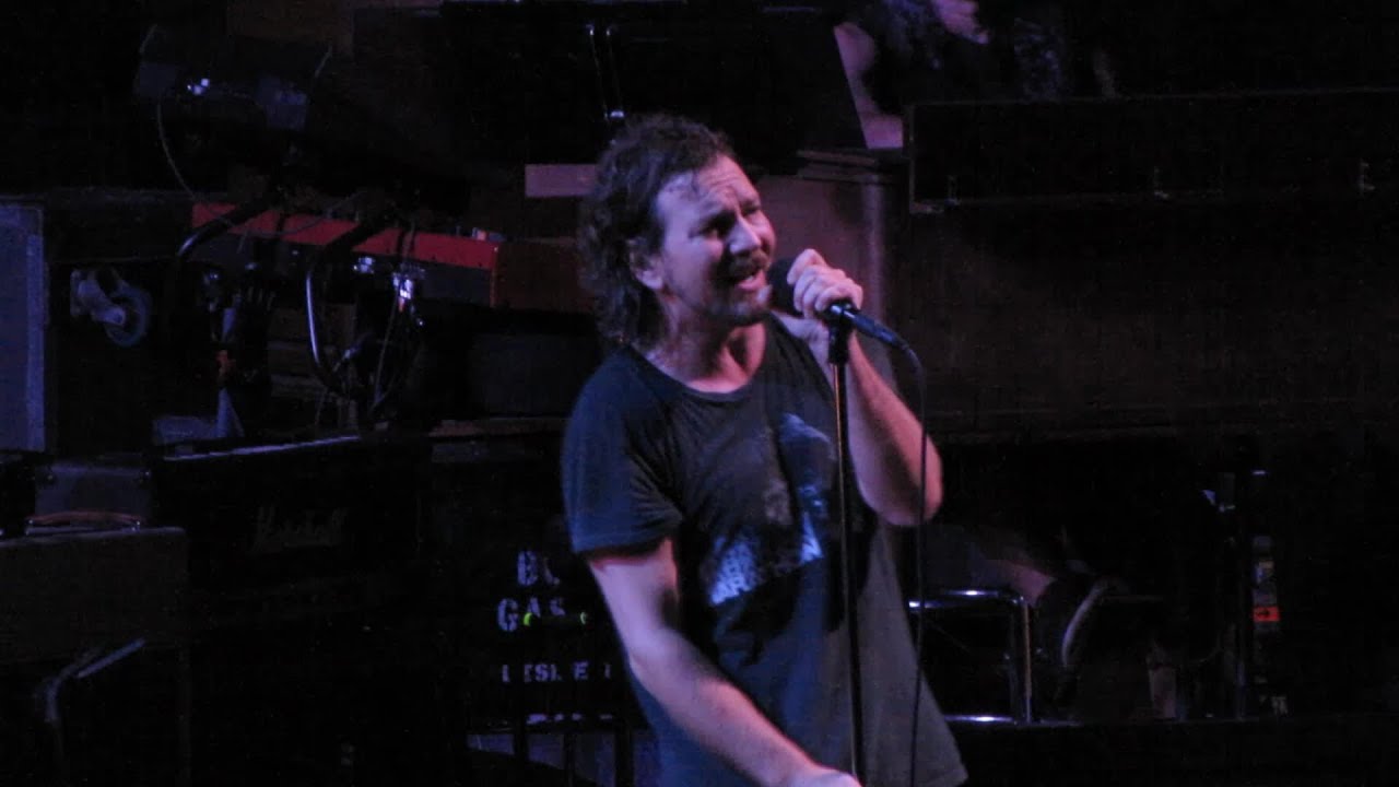 Pearl Jam: Nothingman [HD] 2010-05-15 - Hartford, CT