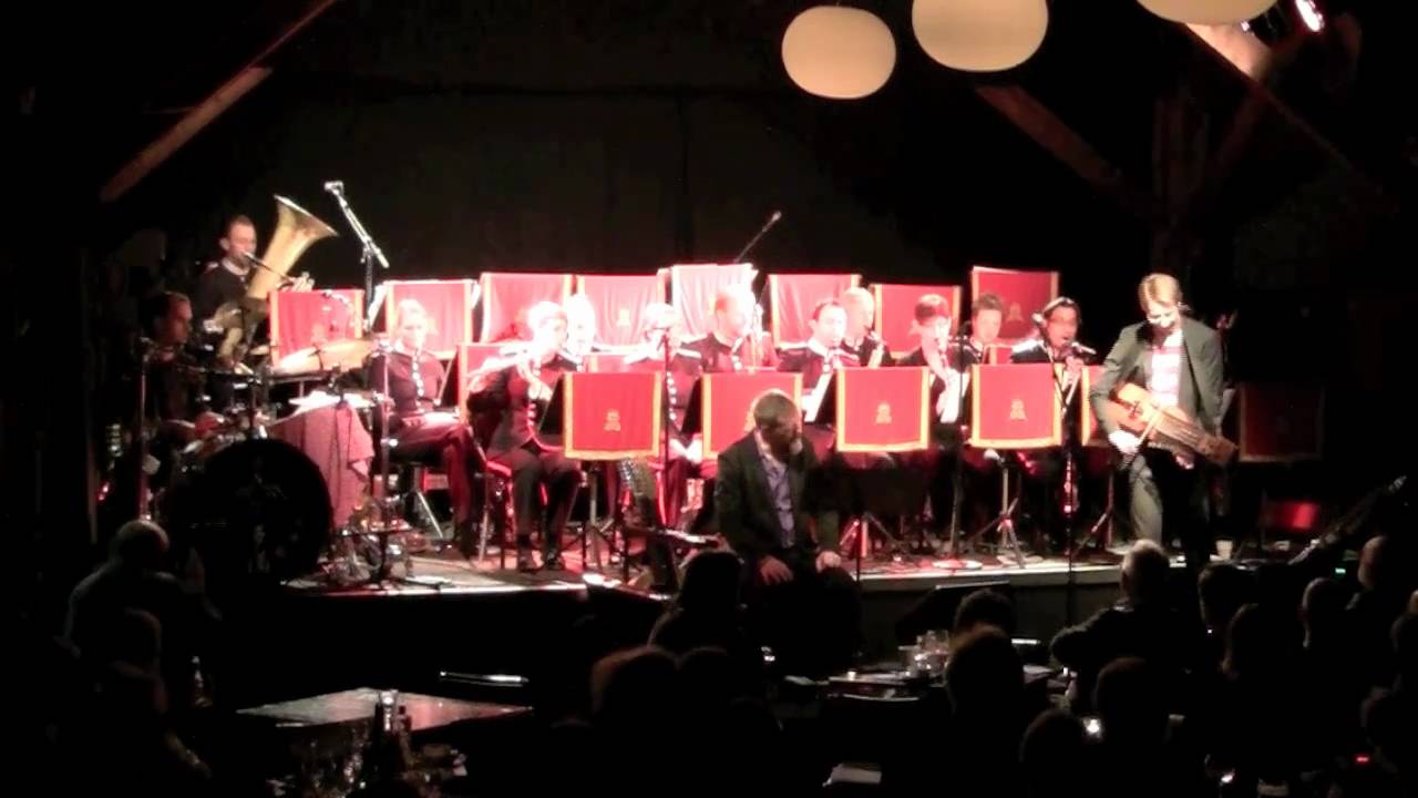 Norrg&auml;rdeshambo - Gardeskapellet m&ouml;ter Roger Tallroth
