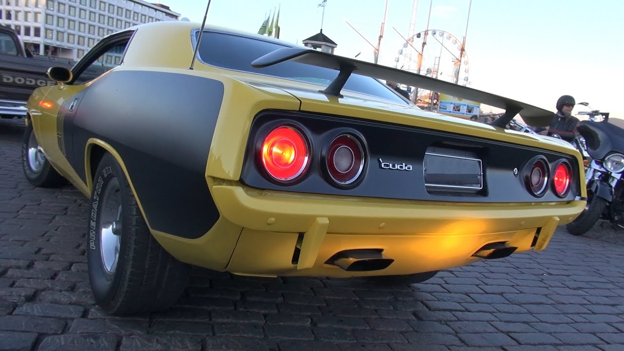 Plymouth 'Cuda 440 V8 - great exhaust sounds!