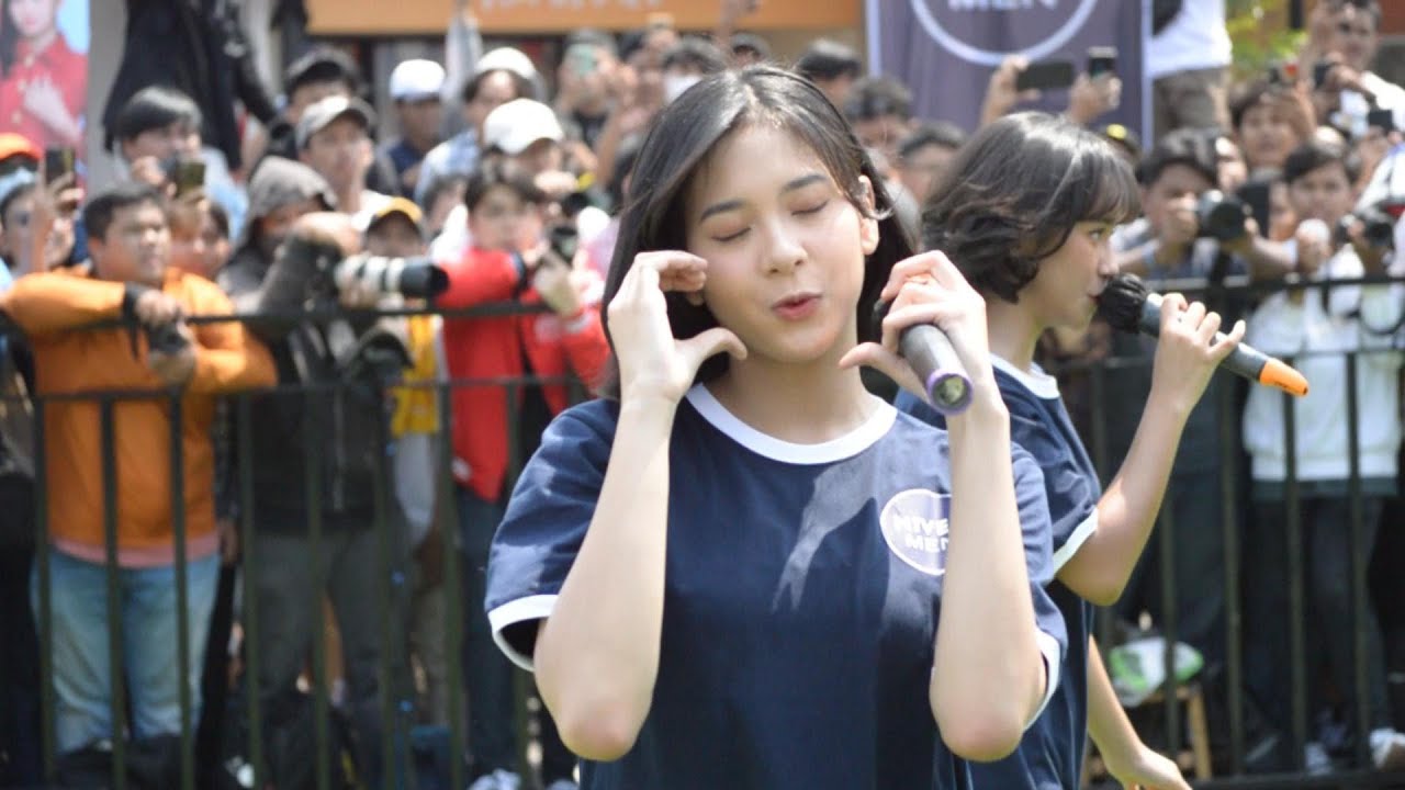[Focus Cam] Zee JKT48 - Ponytail to Shushu