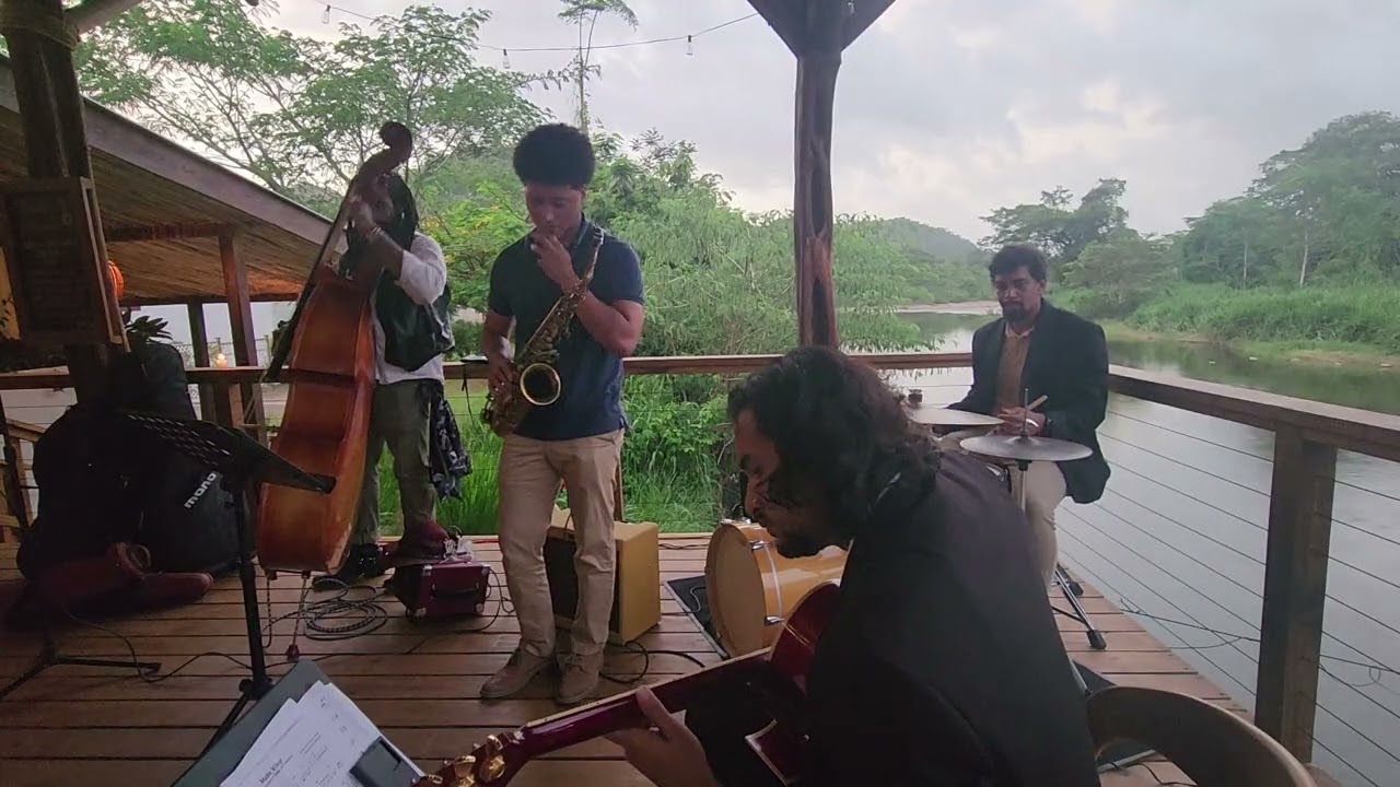 Mabe Village - Loreto Pelayo Quartet feat. Russell Hall and Nathan Graybeal