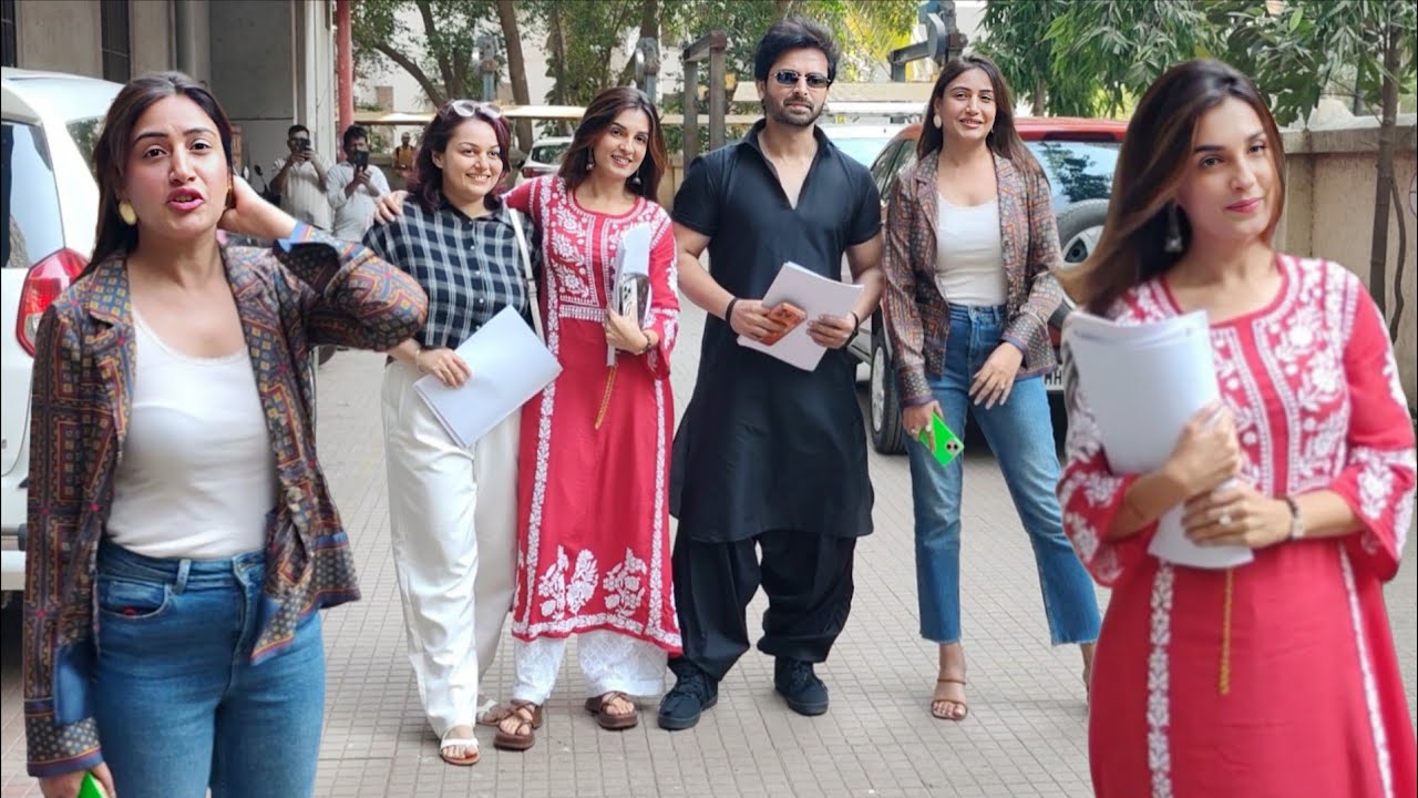Surbhi Chandna, Shiny Doshi And Shoaib Ibrahim At Kitaabghar Reading Room And Bookshop Andheri