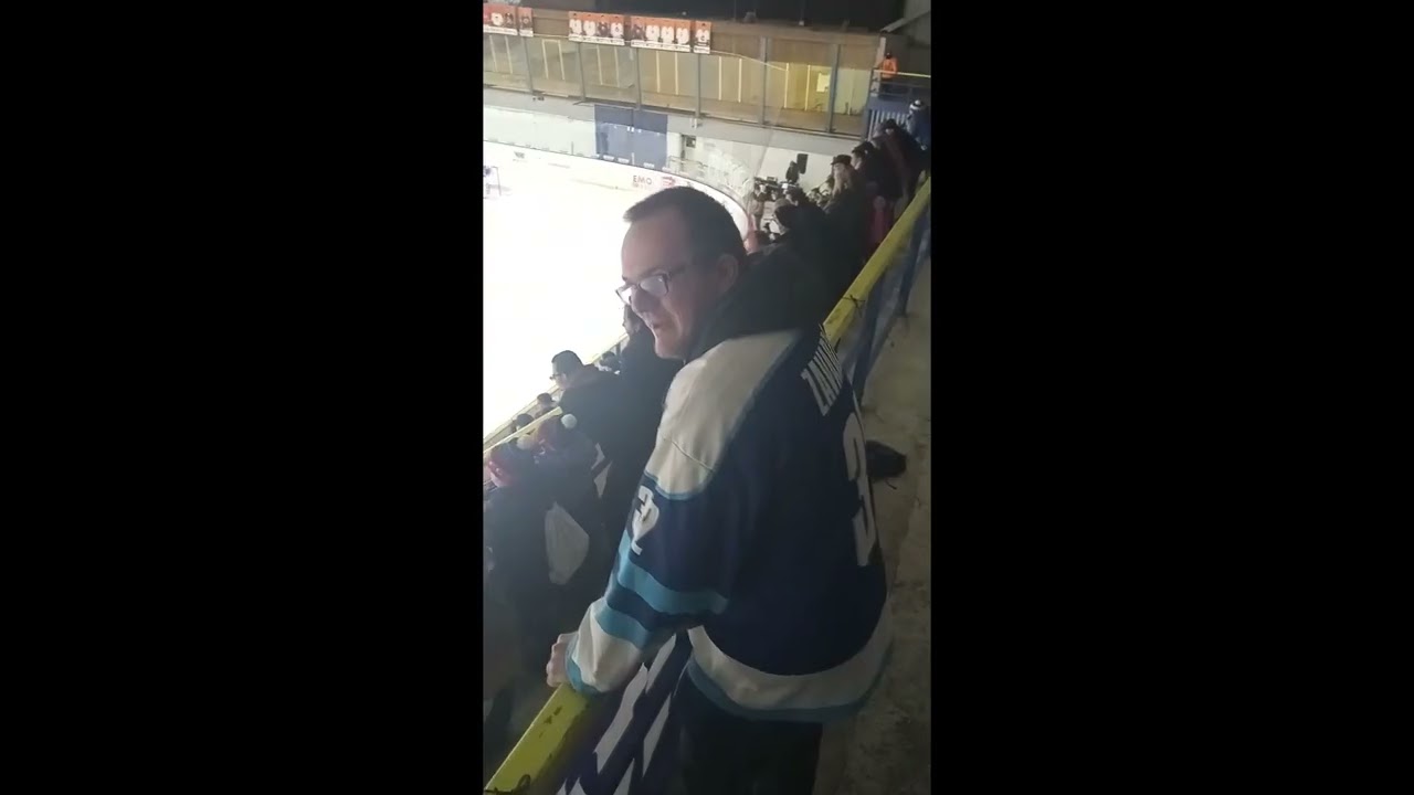 Spartak Dubnica - HK Martin - 3. štvrťfinálový zápas SHL 2021/2022 (1:0sn) Fans Dubnica