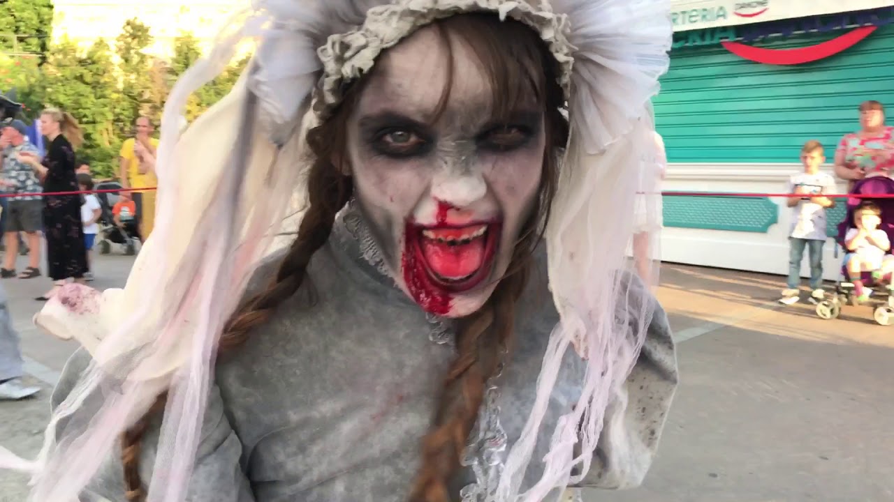 Halloween parade Port Aventura