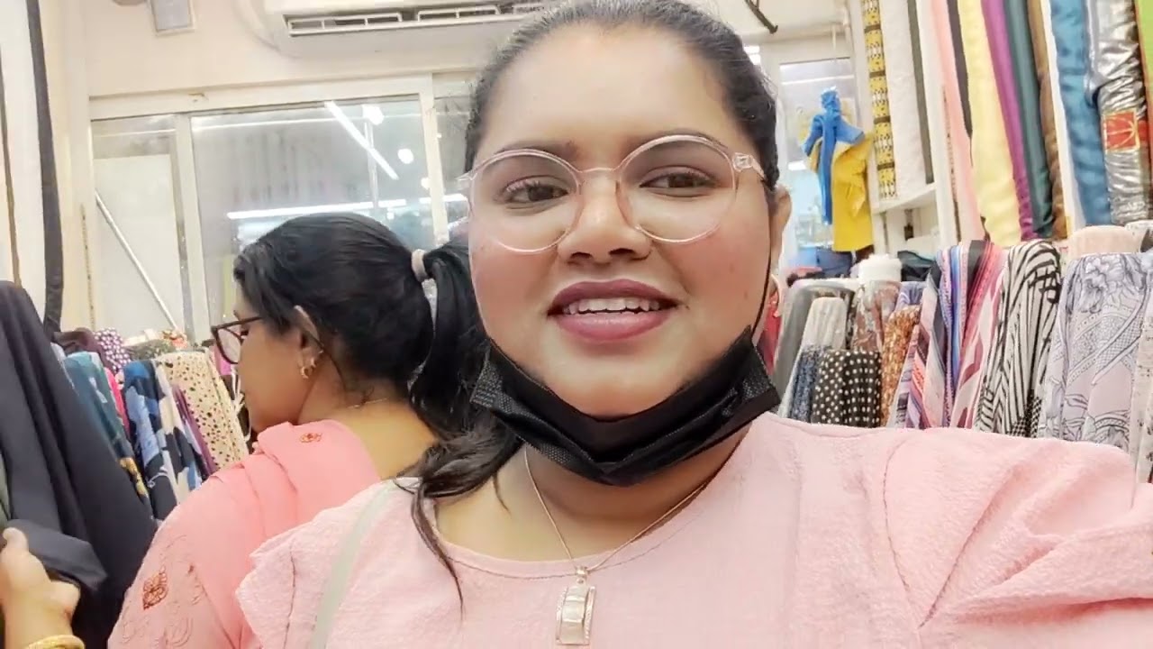 shopping street in Dubai| Fabric shopping in old city of Dubai | Ruby in Dubai