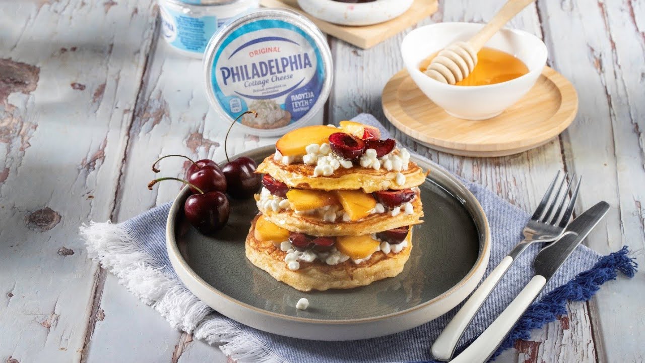 Pancakes με Philadelphia Cottage Cheese και Φρούτα με τον Γιώργο Τσούλη