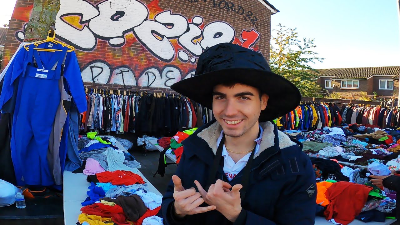 GARIMPANDO ROUPAS NO BRECHÓ DE RUA EM LONDRES COM UM ITALIANO