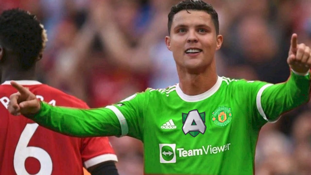 Can Bulldog Step Up His Game In Pro Soccer Online?