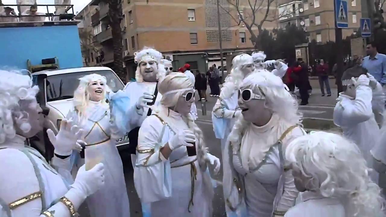 Carnaval 2011 Alcala de Guadaira, Las estatuas inquietas