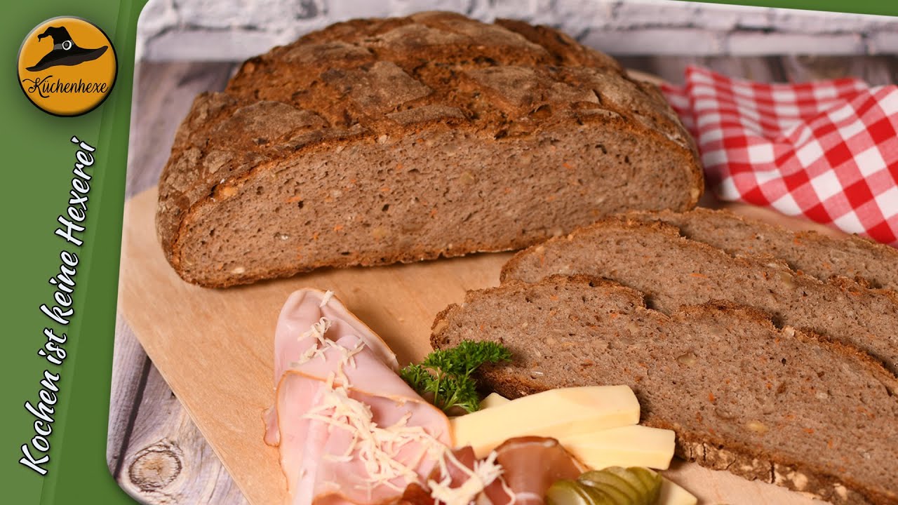 Kräftiges Bergsteiger Brot ( für Andy's Gipfeljause )