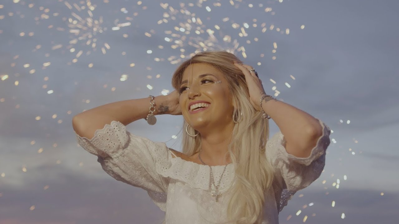 Valeria Gau - Bailar Contigo Ft. Marka Akme