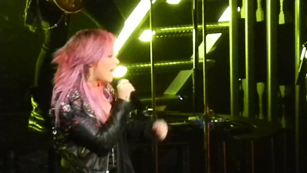 BEST Demi Lovato - Give Your Heart A Break - The Neon Lights Tour