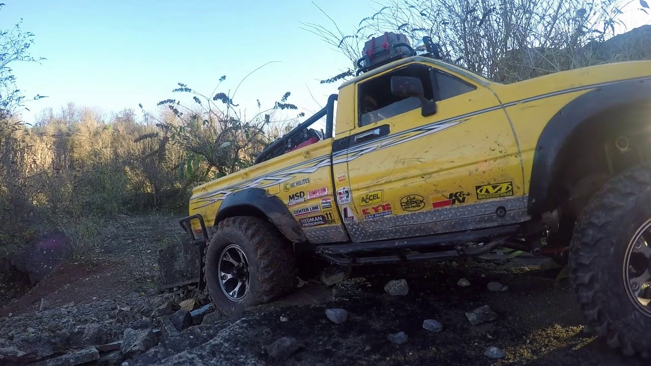 HG P407 Tamiya Bruiser Clone AND RC4WD TF2 TOYOTA ON ROCKY TRAILS