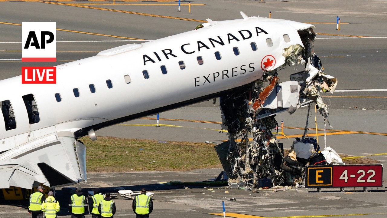 LIVE: Wreckage at LaGuardia Airport after deadly collision on runway
