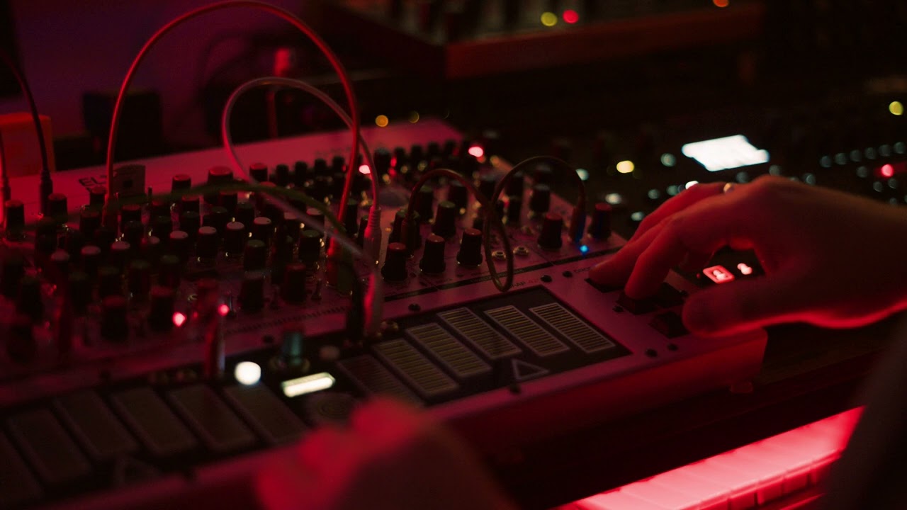 my teeth hurt (but it's fine) || ELTA SOLAR 42f & ANALOG FOUR MKII