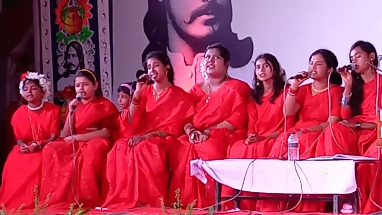 দুই হাতে কালের মন্দিরা 