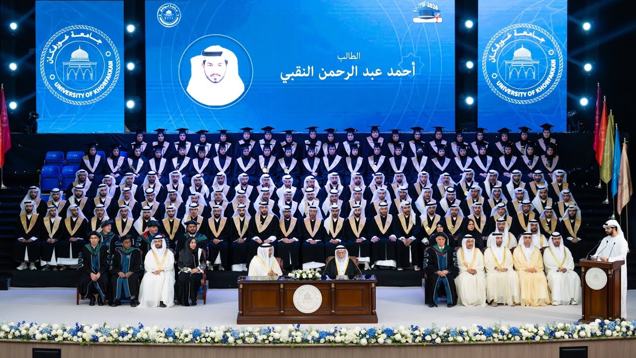 صاحب السمو حاكم الشارقة يشهد حفل تخريج الدفعة الأولى من طلبة جامعة خورفكان