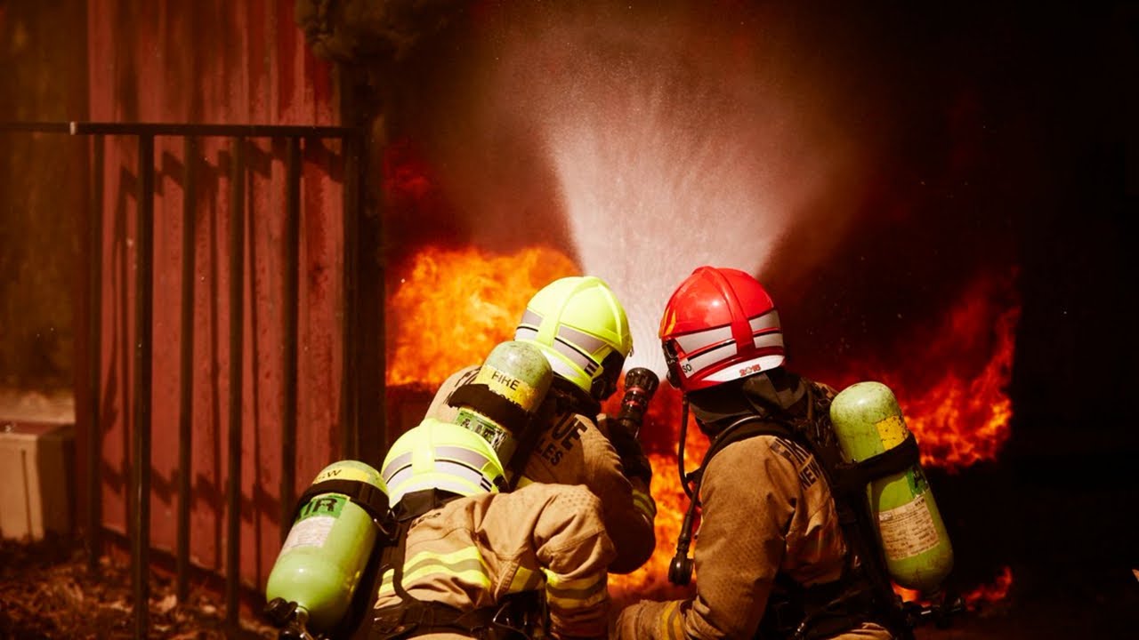 Fire engulfs Sydney petrol station as gas cylinders explode