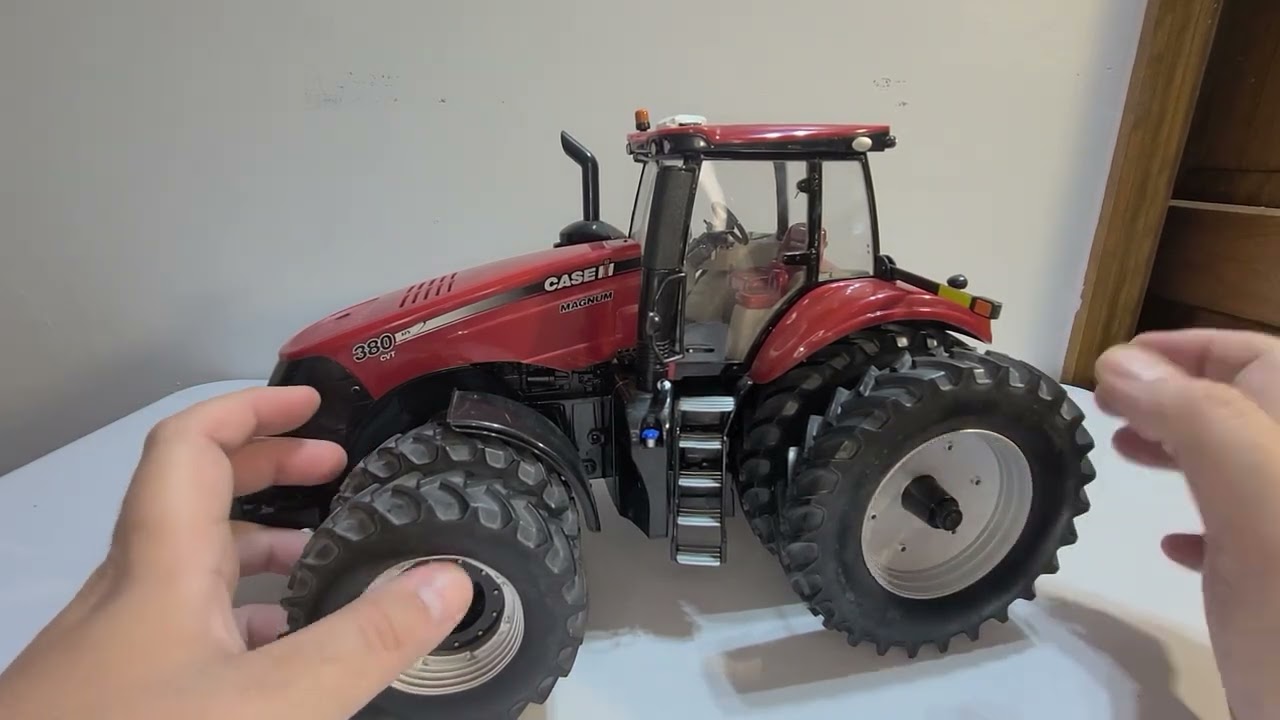 1/16 Ertl Case IH 380 Magnum Prestige Collection toy tractor review