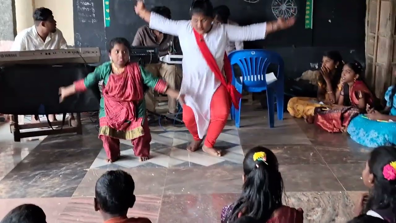 Sri murugantha middle school pongel dance 