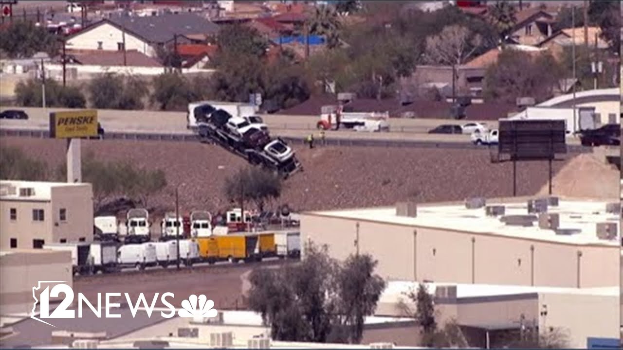 WATCH: Car hauler crash in Phoenix