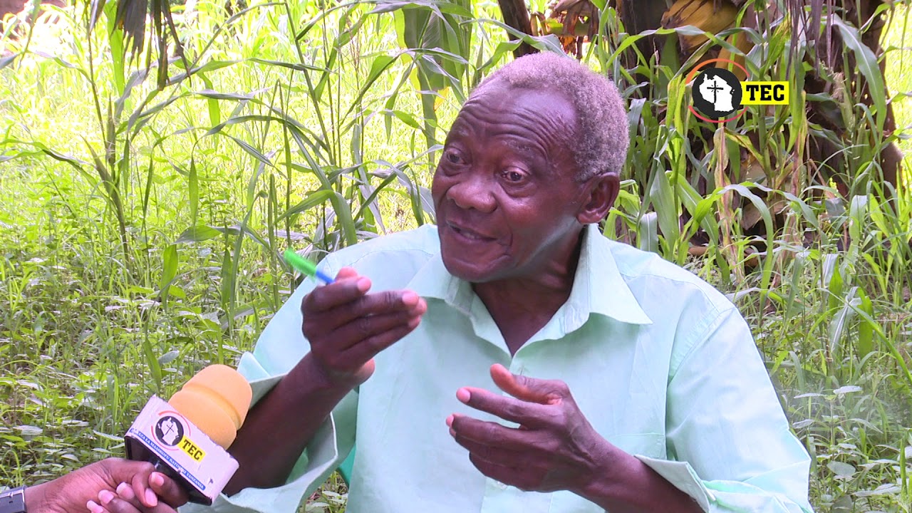 MFAHAMU MZEE PASCHAL MWARABU,MTUNZI MKONGWE WA NYIMBO ZA DINI