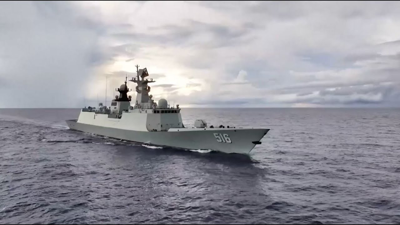 Chinese Navy frigate conducts emergency response drill
