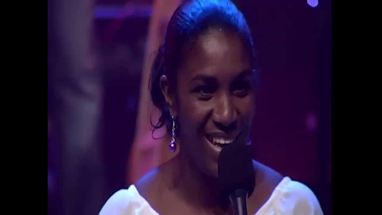 Suzanna Lubrano Ft Lantuna - Traditional (Live at Off-Corso) | Blue Pie Records | Kizomba
