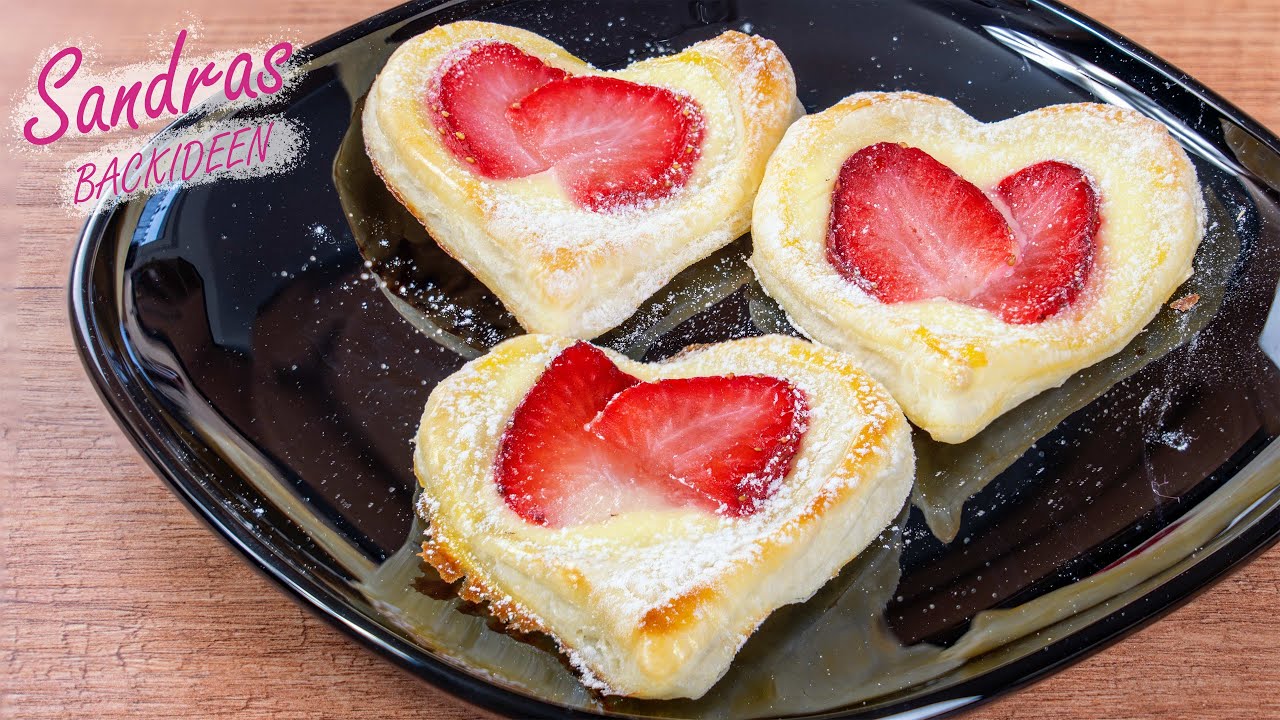 Blätterteig Herzen mit Erdbeeren und Creme | schnelles Rezept zum Valentinstag