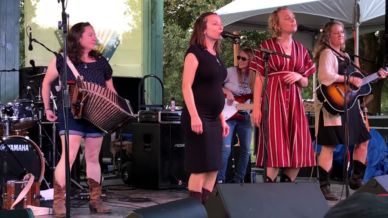 Festivals Acadiens 2019: Bonsoir Catin with Megan Brown & Kelli Jones 1