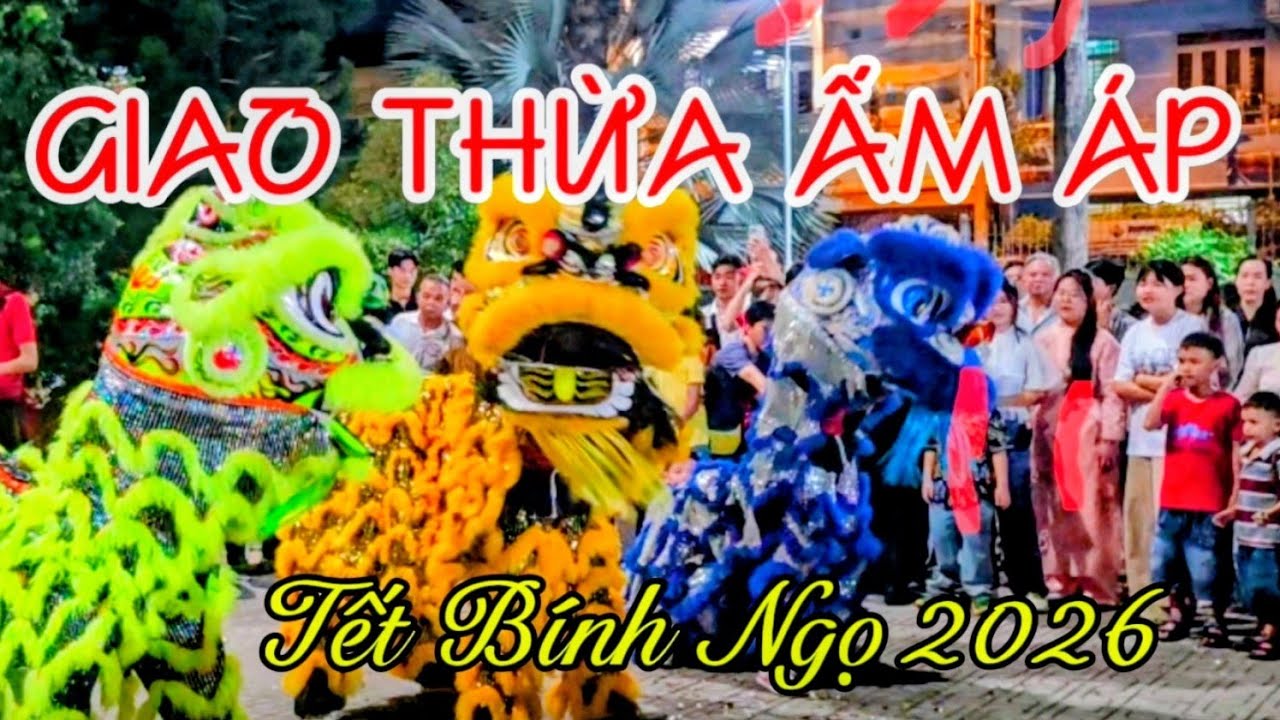 ​Khoảnh khắc Giao Thừa thiêng liêng!!!