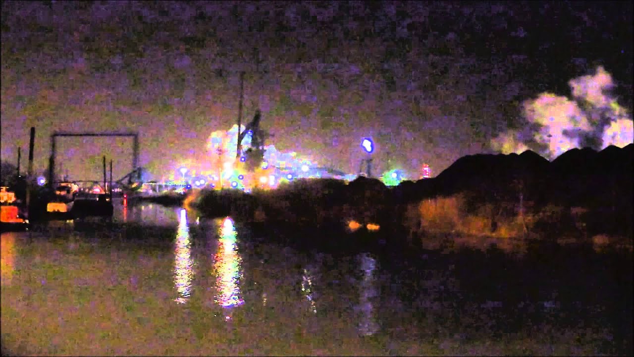 The Zug Island Hum Says Merry Christmas