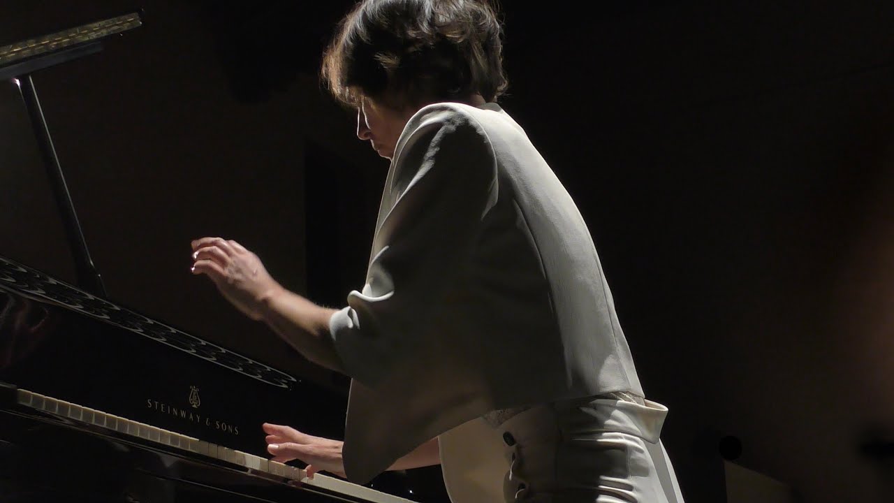 Schumann -  Arabesque in C major, Op. 18