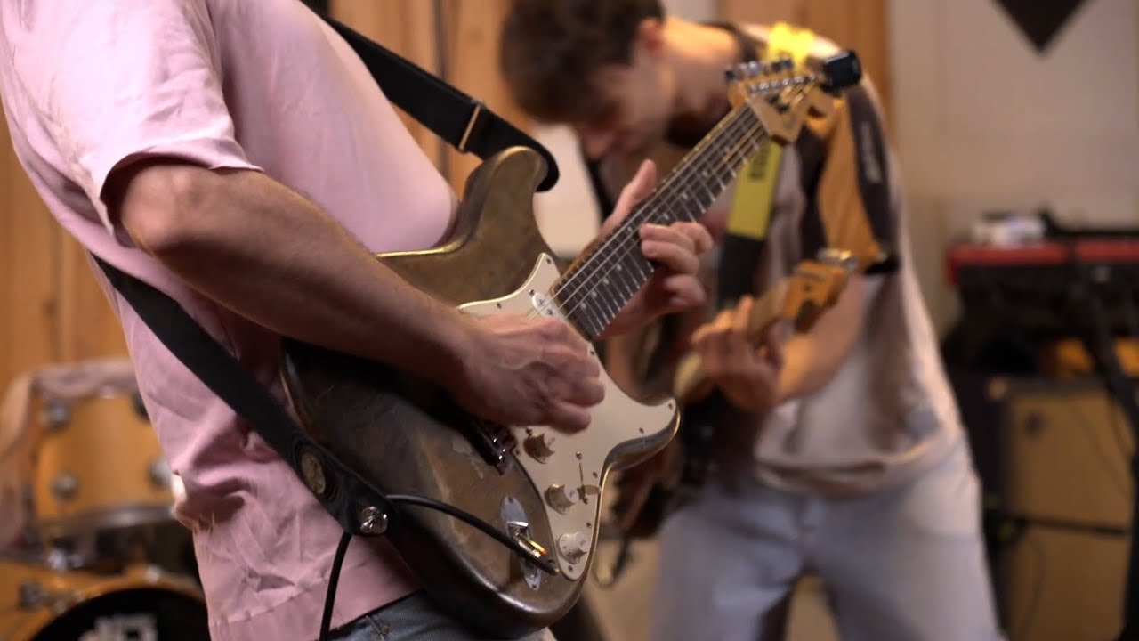 ECONOMIA SENTIMENTAL - OBSTINADO (LIVE SESSION)