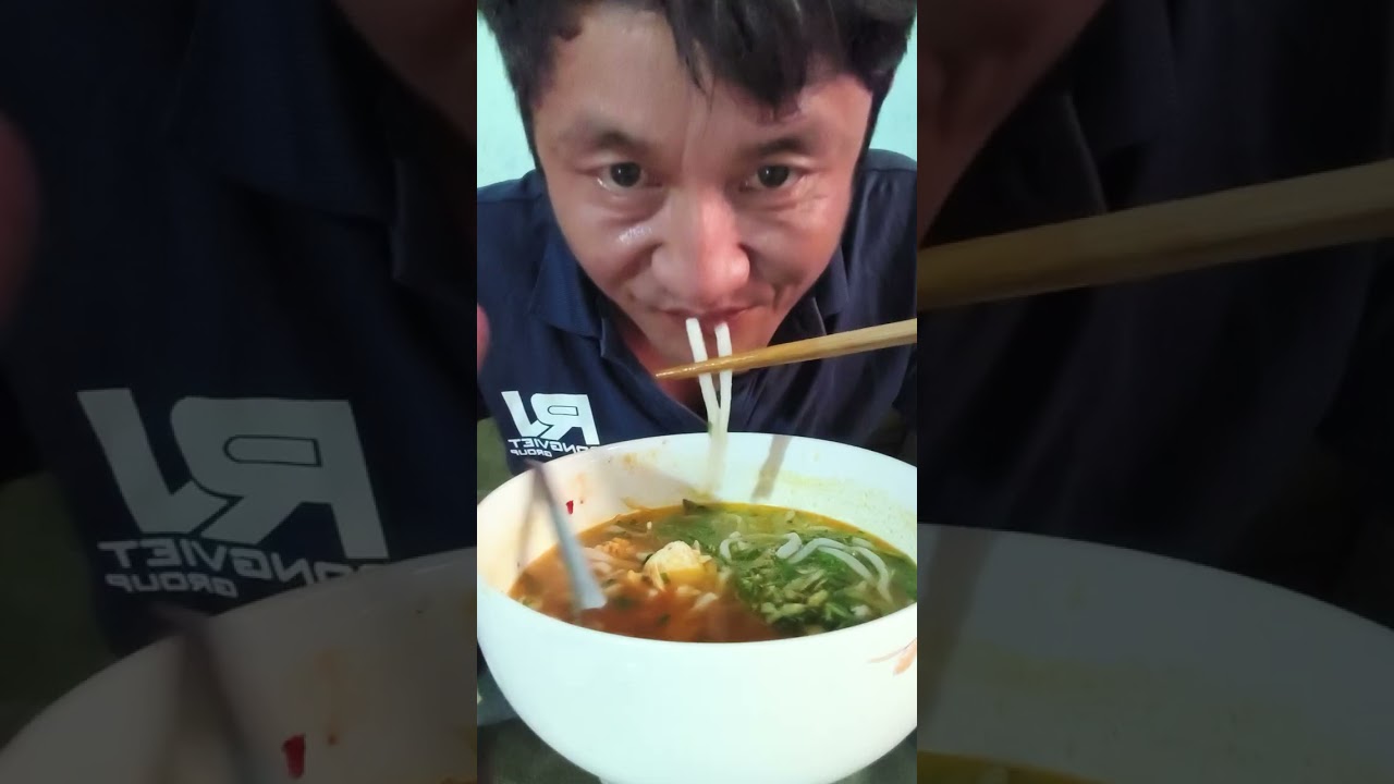 Bánh canh nhà nấu mời cả nhà thưởng thức cùng sơn nhé.