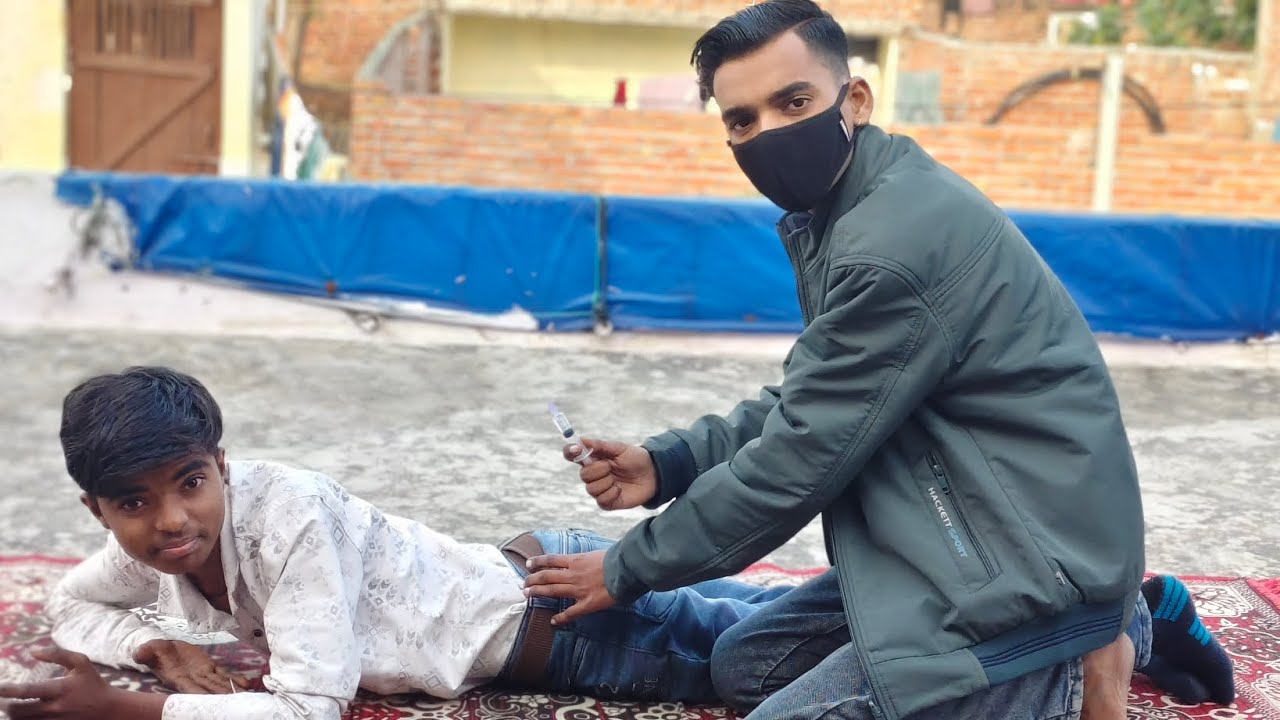 AJ Mene Ayush ke Lagaya injection 💉😂