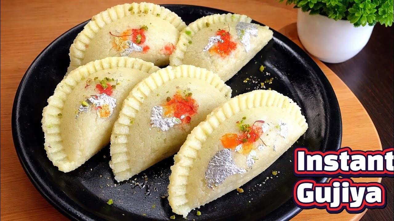 बिना मैदा,तेल और मावा के बनाये इंस्टैंट गुजिया |Gujiya Recipe |karanji Recipe 