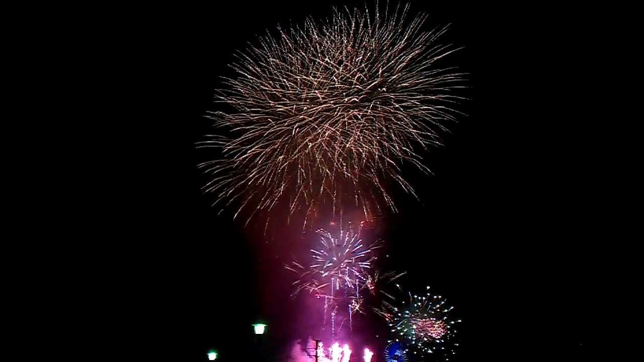 2012高雄夢時代跨年煙火秀(HD) New Year Firework at Kaohsiung's Dream Mall(Taiwan)