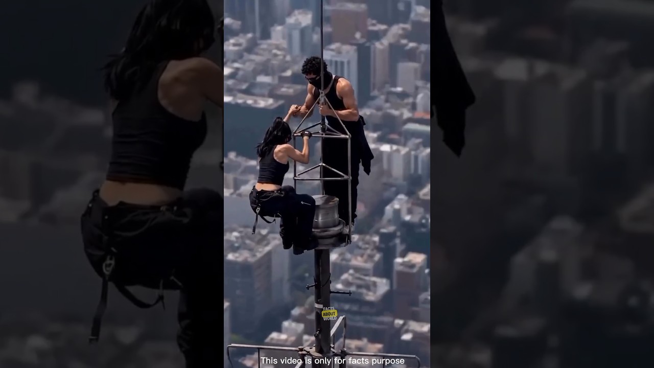 Empire State Building climbing couple 🧑&zwj;🤝&zwj;🧑