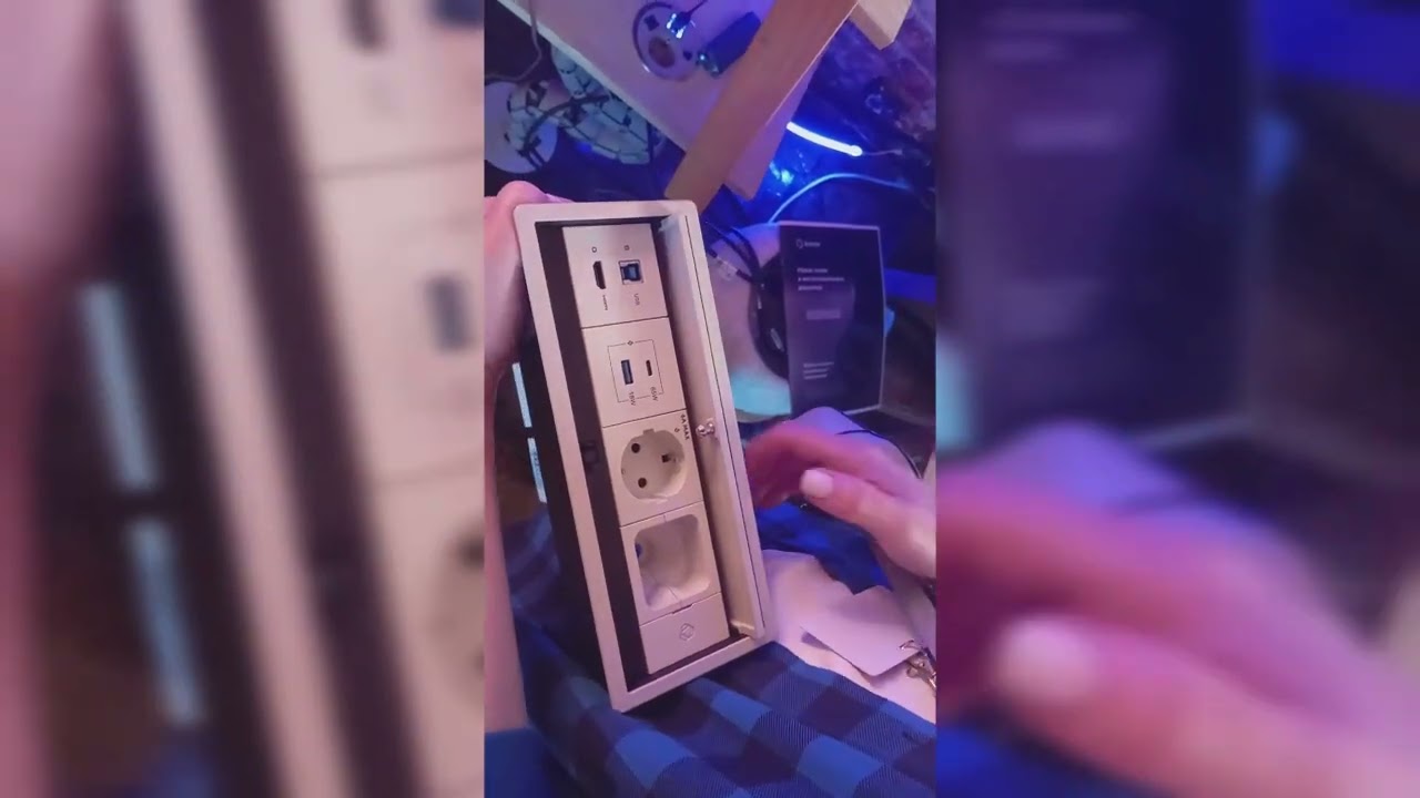 Розетки для монтажа в столешницу