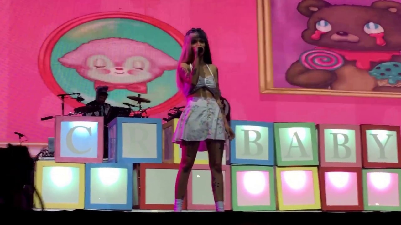 Melanie Martinez - Soap & Training Wheels - live at Lollapalooza Brazil 2017